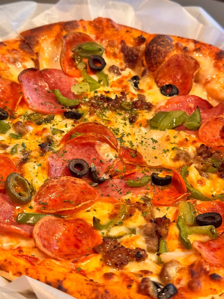 ㅤ
ᕱ ᕱ ꒱ have you seen a bunny eating some pizza or should i eat something else to make it believable?
ㅤ