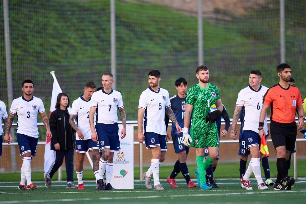 Harry Baker tweet media