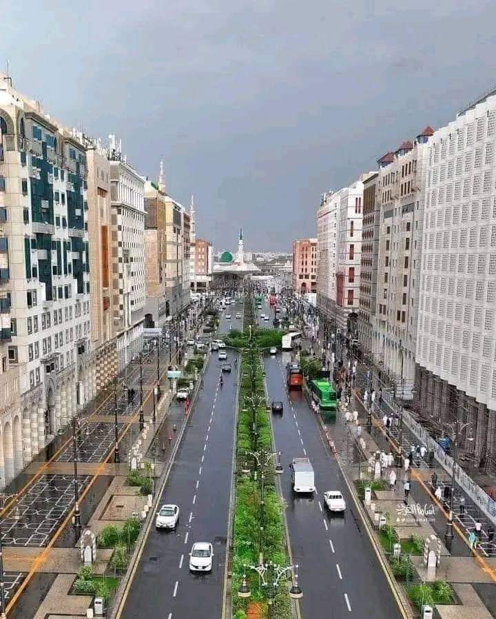 umer_bhatti1's tweet photo. *ہم مدینے میں تنہا نکل جائیں گے* 
*اور گلیوں میں قصداً بھٹک جائیں گے!* 
*ہم وہاں جا کر واپس نہیں آئیں گے* 
*ڈھونڈتے ڈھونڈتے لوگ تھک جائیں گے!*
@KashifAbbasiiPK @ImranRiazKhan @ImranKhanPTI https://t.co/MccWuQhAOS
