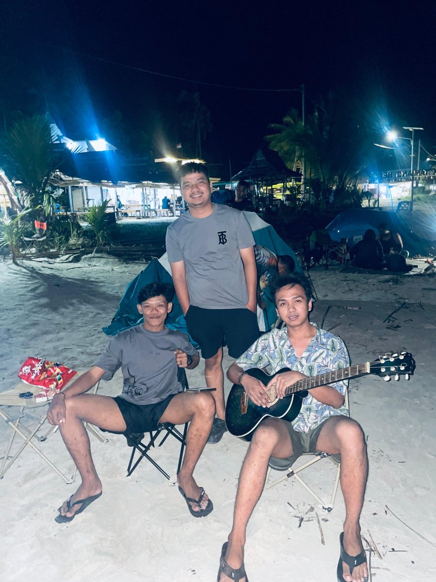 D.GO (@wndyxgo) on Twitter photo 