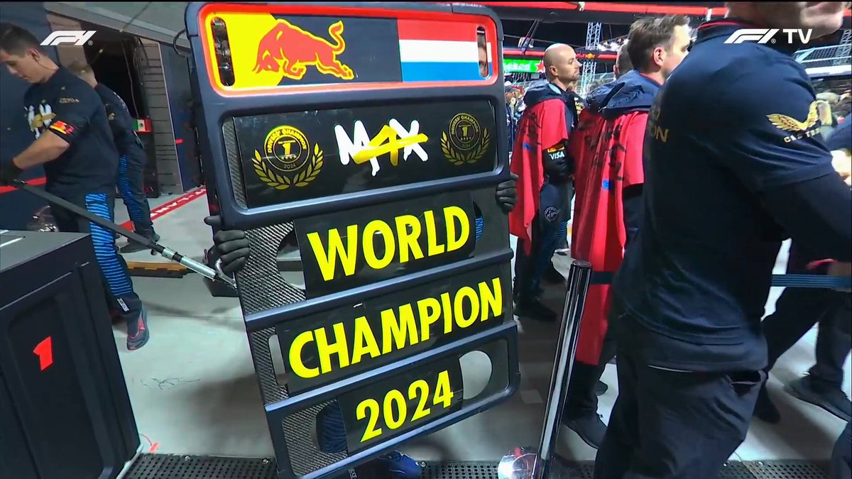 F1Krampon's tweet photo. Red Bull'un tabelası hazır. https://t.co/QNavTaEYCA