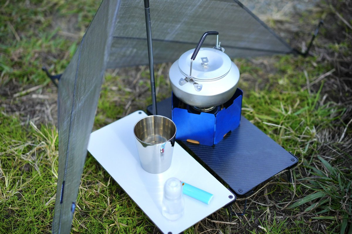AtsumiN0901's tweet photo. New Items❗
→ Windscreen made by DCF.🌬️
This is my favorite tent.⛺️
→ ElChaltenPro1.5P/2020#DeepBlue日本限定カラー
My favorite item❗😆
#HARDMADE #陣幕
#ZEROGRAM
#elchaltenpro15p
#ulキャンプギア #ulテーブル
#DCF #キューベンファイバー
#登山 #登山道具 https://t.co/rLoWWOsfYv