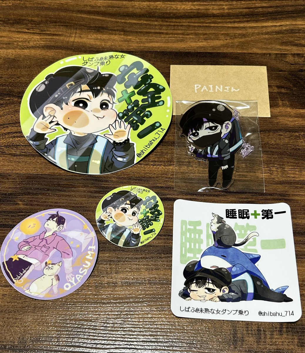 しばふちゃん@shibahu_714ちゃんから
ステッカー届きました😃

大事に取っとこ😁