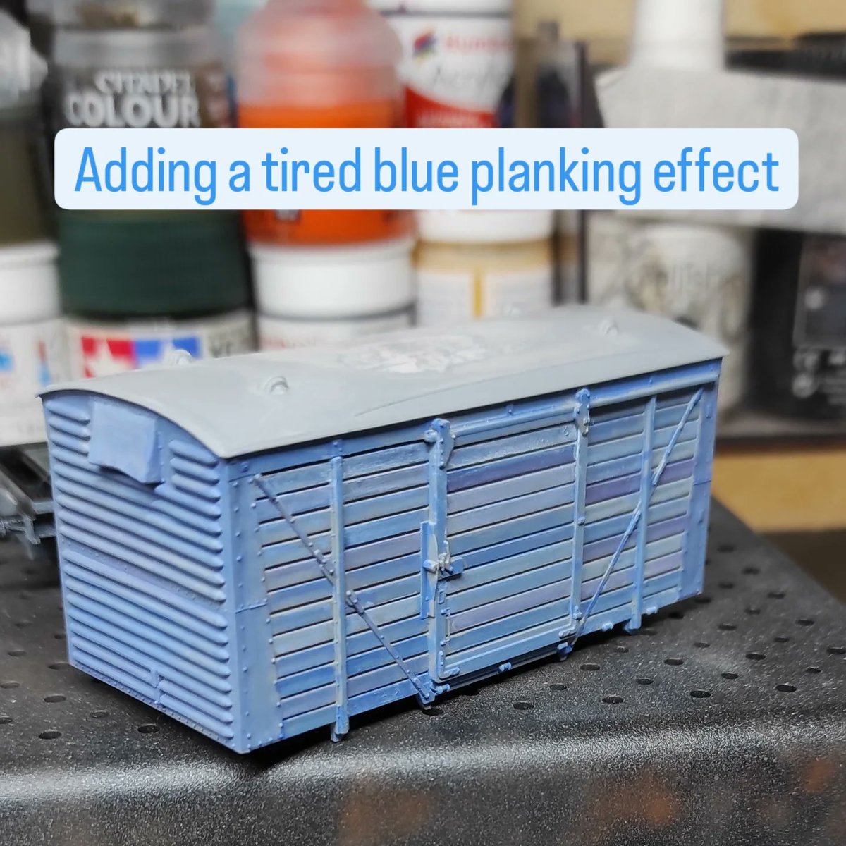 DibsYard's tweet photo. Work in progress...
Adding a tired blue planking effect to this unpainted Dapol closed van
.
#00gauge #oogauge #4mmscale #176scale #modelrailway #modelrailroad #modeltrains #TMRGUK #modelisme #modelbahn #modelleisenbahn #hoscale https://t.co/1h2ioBTWxa