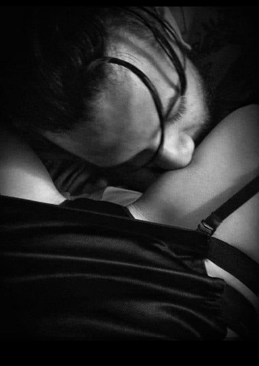 plaseboet's tweet photo. Smell& women #sex #couckold #art https://t.co/D4TnvIlEhB