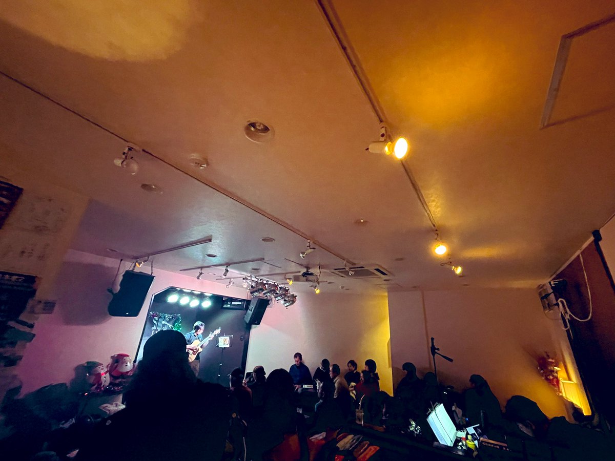 secsheena's tweet image. 会場も配信もホントに沢山✨️✨️

ご参加ありがとうございます😍🙏❤️❤️

素敵なアーティストステージです❣️❣️

twitcasting.tv/secsheena/shop…

#黒崎SEC #SOSLive #17周年