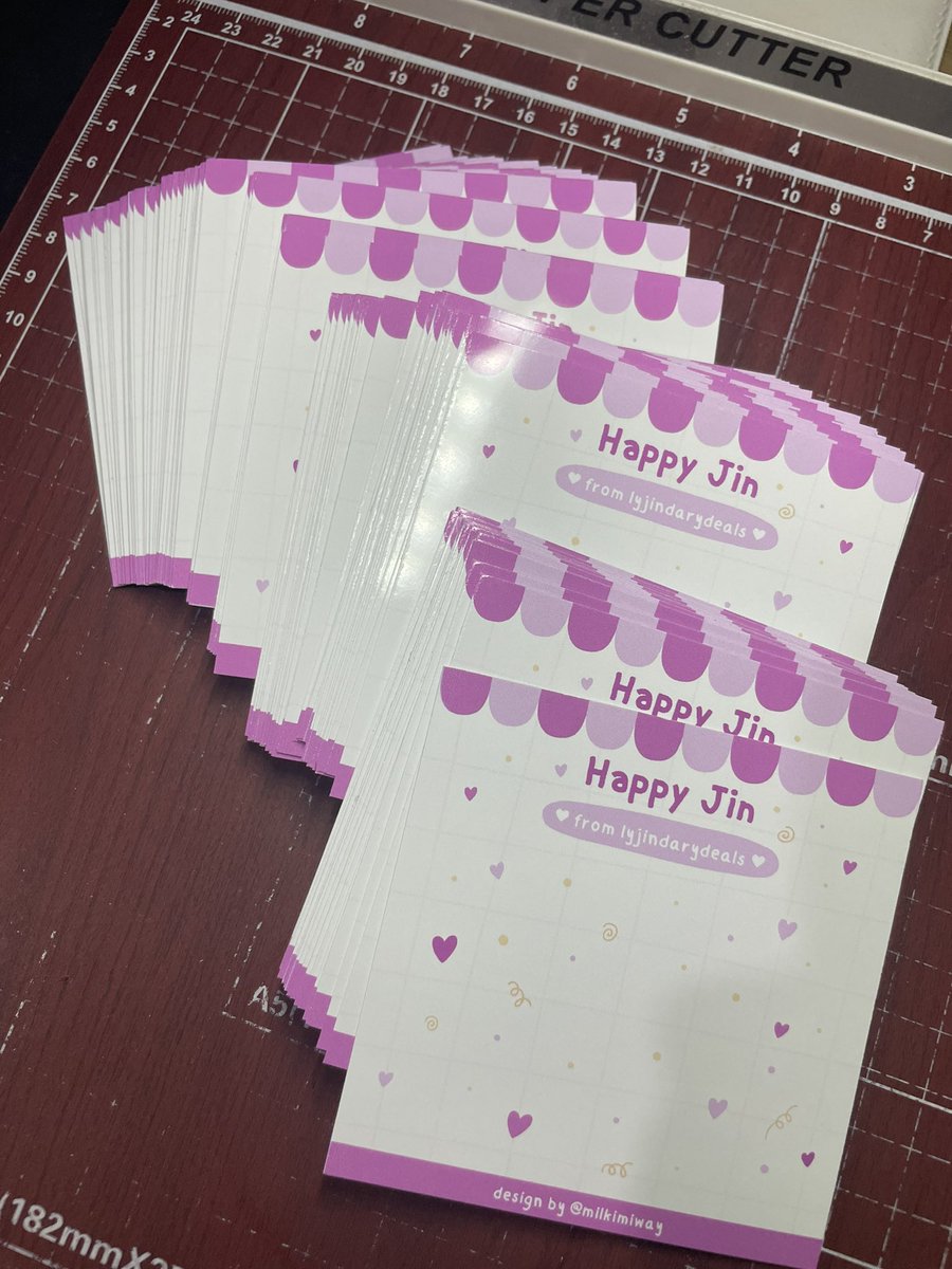 #PRINTSBY9TEEN   

Backing cards ; uncoated

- dm us to inquire   

t. kpop ppop concert event ph wts lf hand banner prints printing services service