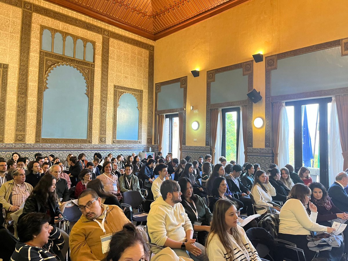 MaraMartnezAti1's tweet photo. Gracias de nuevo a los/las participantes en el III Congreso internacional Relaciones y límites entre la morfología, la sintaxis, la semántica y la pragmática del español. Hemos disfrutado de dos días intensos de intercambio científico con un nivel excelente😃 https://t.co/31kHcnY3kC