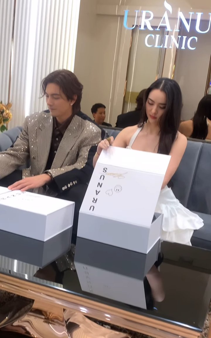 kemmook__Club's tweet photo. ลุควันนี้สวยหล่อ

KEM X URANUS RAMA2
#เข้มXUranusClinicพระราม2 

MOOKDA X URANUS RAMA 2
#มอดอที่ยูเรนัสพระราม2 
#เข้มมุก https://t.co/C5YgLHbOPS