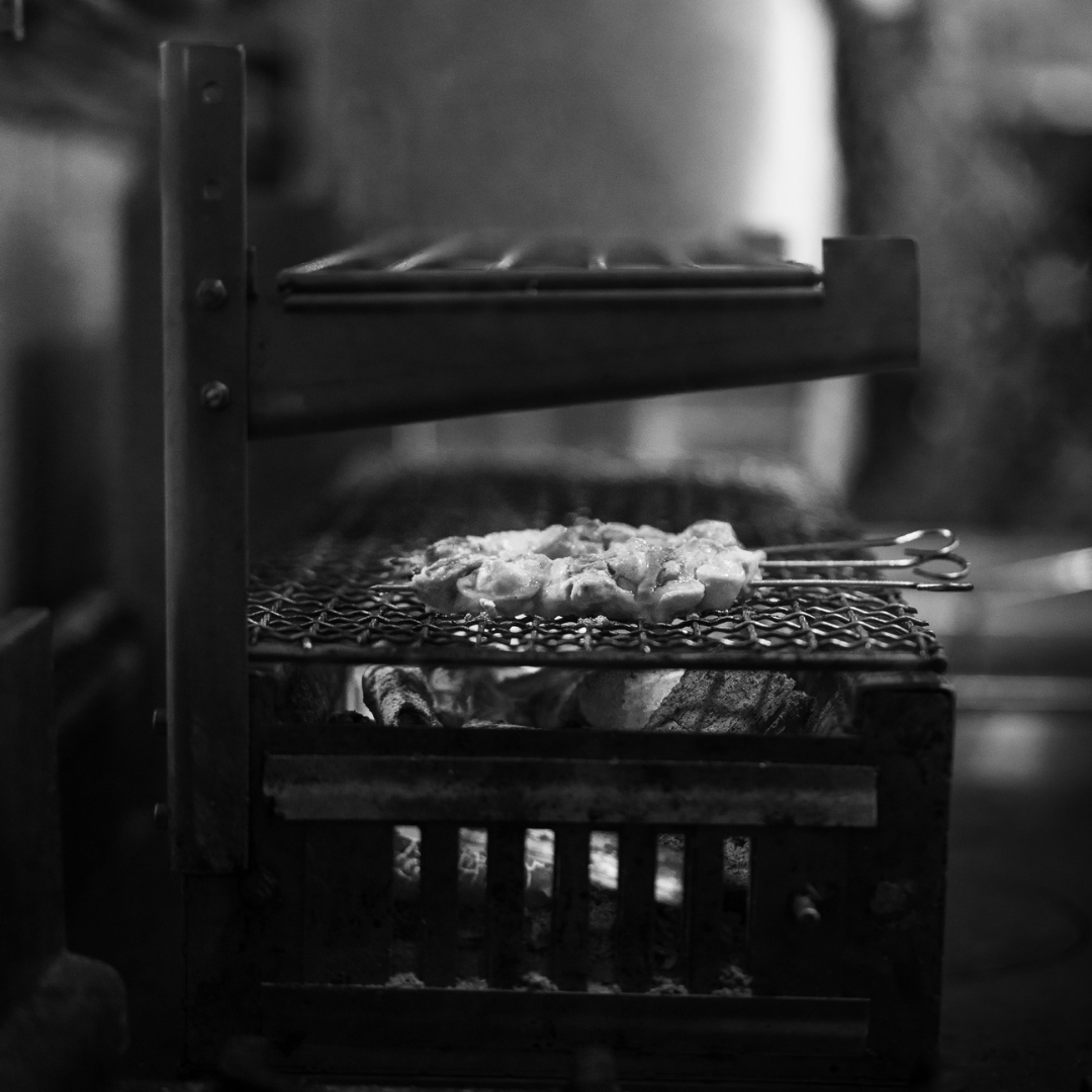 MeyrickWill's tweet photo. Robata grilling is an art I’ve come to love. The balance of flame, heat, and precision brings out flavors you can’t get any other way. That’s why we’ve introduced a robata section to the menu at Billy Ho—bringing something new, honest, and full of flavor to the table. https://t.co/knBRxtNdYQ