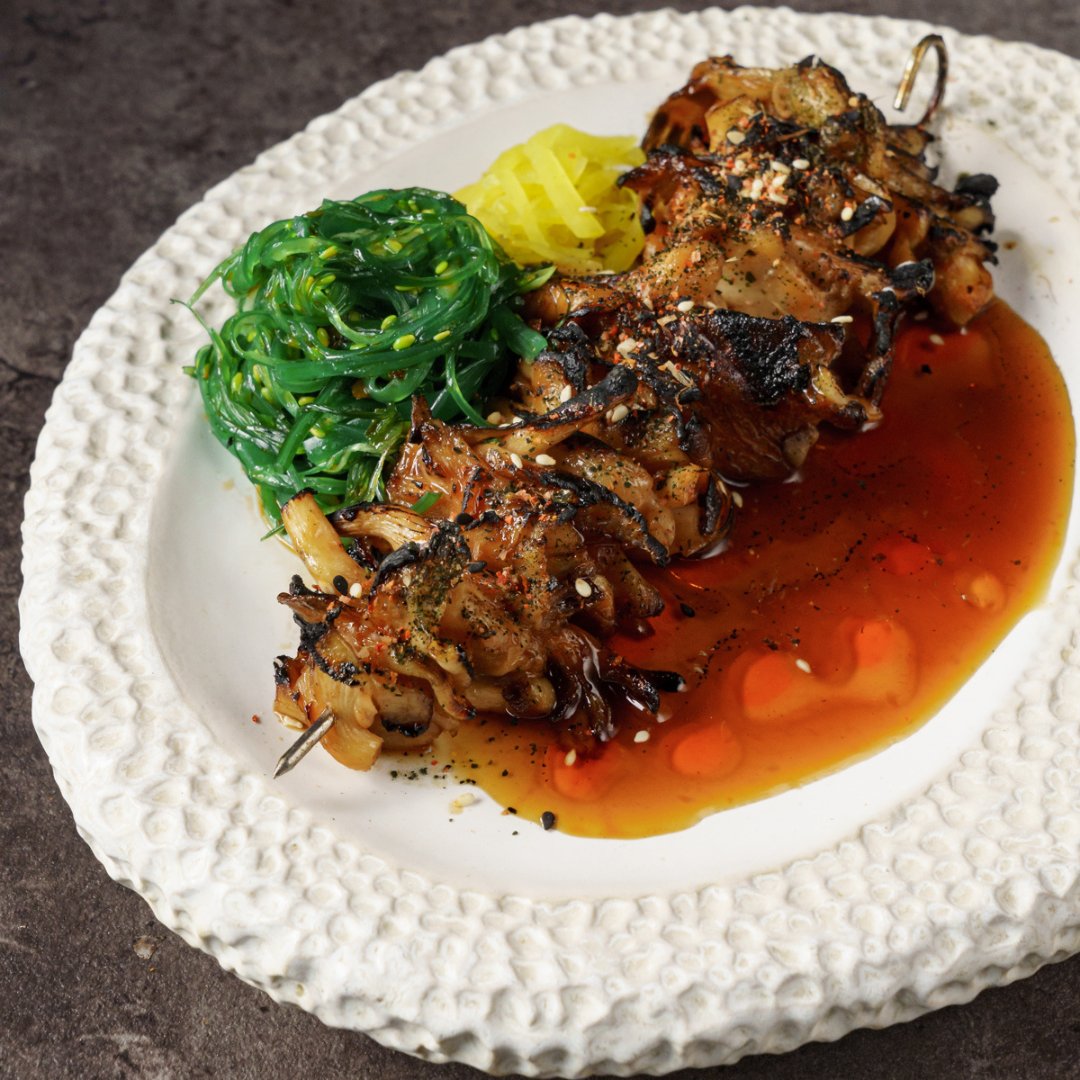 MeyrickWill's tweet photo. Robata grilling is an art I’ve come to love. The balance of flame, heat, and precision brings out flavors you can’t get any other way. That’s why we’ve introduced a robata section to the menu at Billy Ho—bringing something new, honest, and full of flavor to the table. https://t.co/knBRxtNdYQ