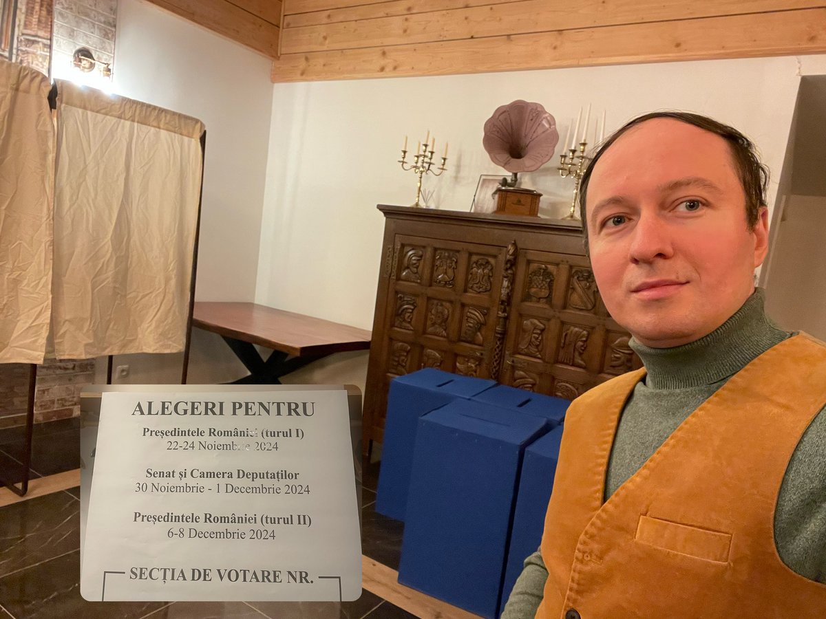 dragos_lucian's tweet image. 🇷🇴 🇧🇪 Votul este protejat și la această secție. A fi avocat înseamnă a proteja drepturile celorlalți, inclusiv dreptul la vot. Alături de ceilalți colegi protejăm dreptul de vot. #spundrept #lawyer #avocat