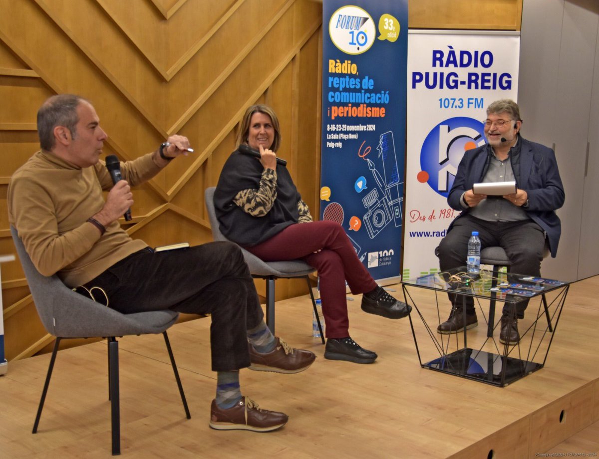 JosepGenesca's tweet photo. Com era d'esperar el gran Toni Clapes i la Marta Romagosa,van parlar de vida als mitjans, experiencies viscudes,professionals i particulars, que ens van fer entendre i disfrutar de la 3era jornada del Forum10 d'aquest anys que va omplir la Sala. Gracies a tots per fer-ho possible https://t.co/CbV4YfLAa4