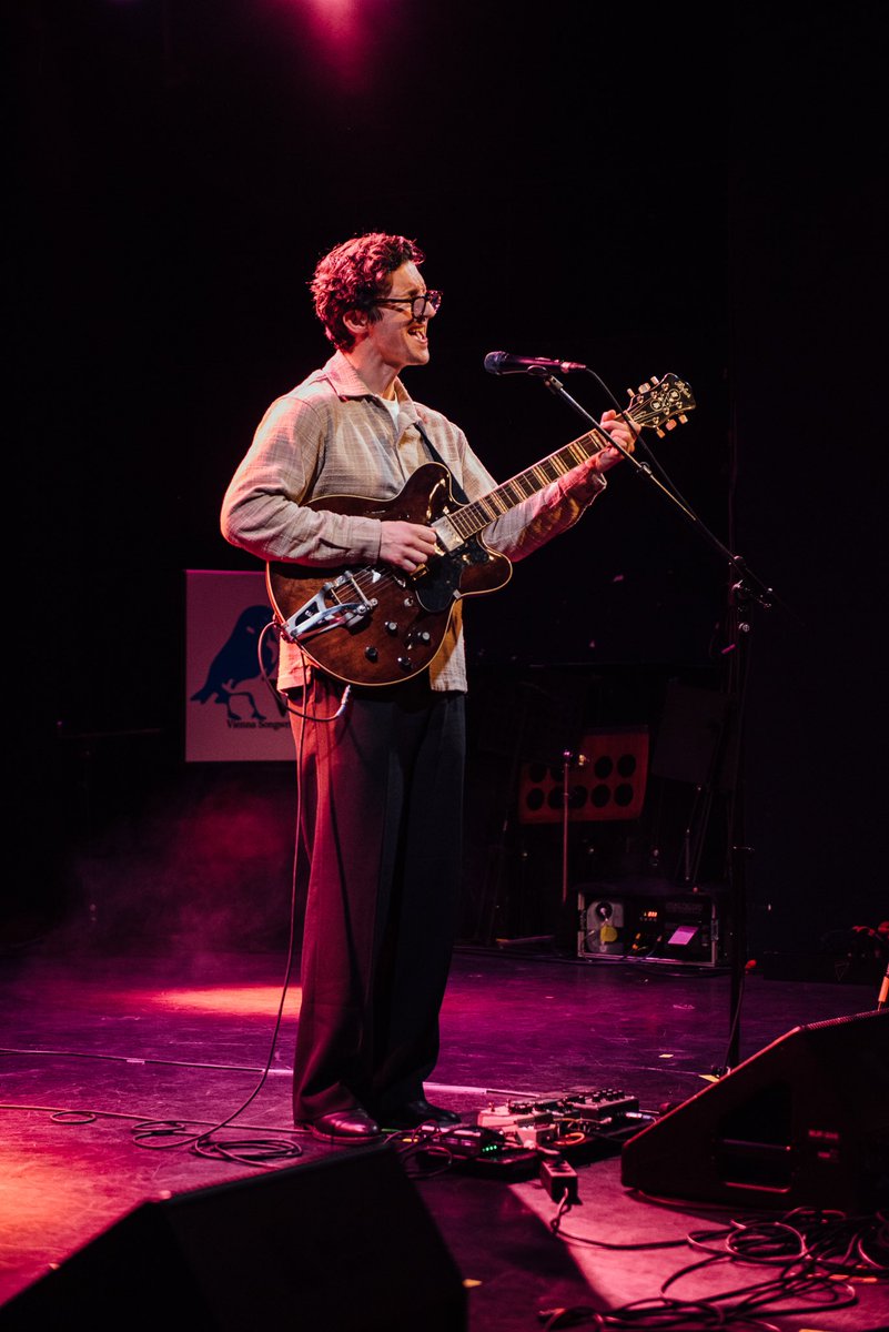 Dan Croll (@dancroll) on Twitter photo Thanks so much for having me @bluebirdvienna ❤️
Playing Breda tonight at Mezz ✨
Doors at 7:30pm
Wonderful <a href="/niamhreganmusic/">Niamh Regan</a> opening!
Tickets 🎟️ dancroll.com/live
📷 - @hansineimglueck Thanks so much for having me @bluebirdvienna ❤️
Playing Breda tonight at Mezz ✨
Doors at 7:30pm
Wonderful <a href="/niamhreganmusic/">Niamh Regan</a> opening!
Tickets 🎟️ dancroll.com/live
📷 - @hansineimglueck