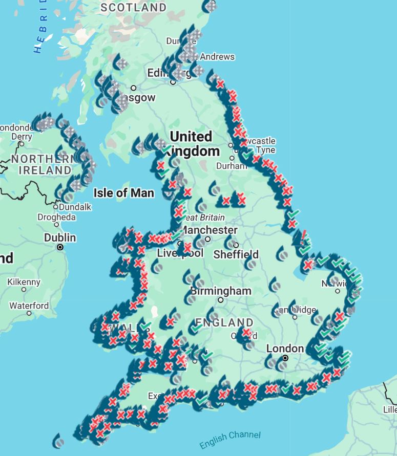 Storm Bert has unsurprisingly turned our Safer Seas and River Service map red across England and Wales.

If you're surfing today, be careful (of sewage and the storm), there will undoubtedly be some sheltered spots going off...🌊

#endsewagepollution