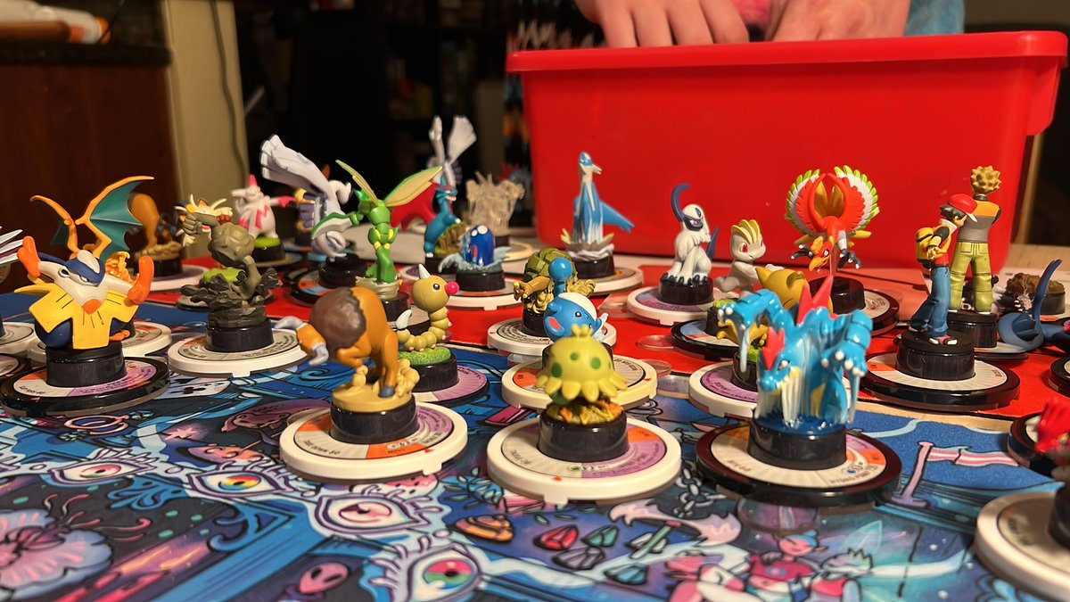 trecool2112's tweet photo. We could have had this instead of the tcg.  Bring it back @Pokemon. It’s so silly #PokemonTCGPocket #Pokemon https://t.co/Trs7Ac62hS