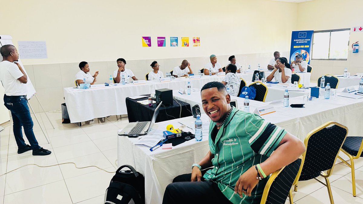 eu_yabeswatini's tweet image. 🌟 Day 2 Highlights: EU Youth Advisory Board Orientation Workshop 🌟

💡 What’s Happening?
A productive and engaging day centered on exploring Erasmus+ opportunities and fostering teamwork within the Youth Advisory Board (YAB).