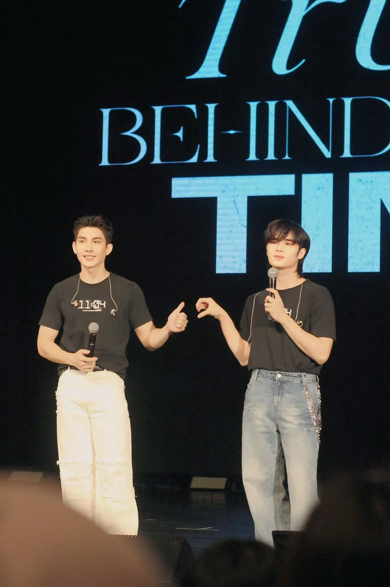 kiku_iukdaisy's tweet photo. I suspect Bas remembered when he was in Macau🤭
#Fuai @Fuaiz_thanawat
#basvpr @basvpr_
#BasFuaiz https://t.co/pQGfdWLsCH