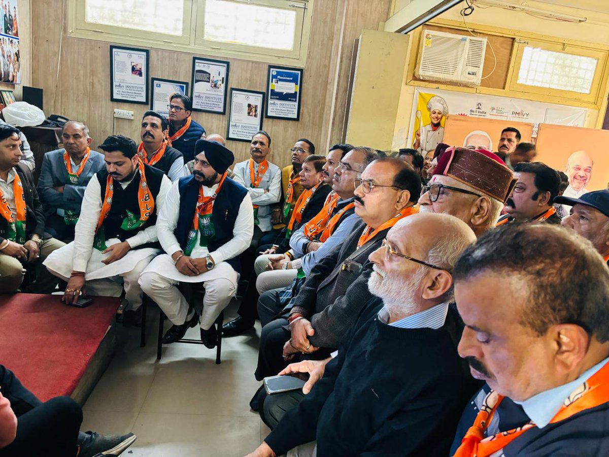 GulistanNewsTV's tweet image. Chugh calls BJP's unprecedented win historic
PM Modi's vision will take BJP to the pinnacle: @tarunchughbjp 
#Chugh #BJP #historicwin #PMModi #vision #pinnacle #IndianPolitics #elections #historicvictory #leadership