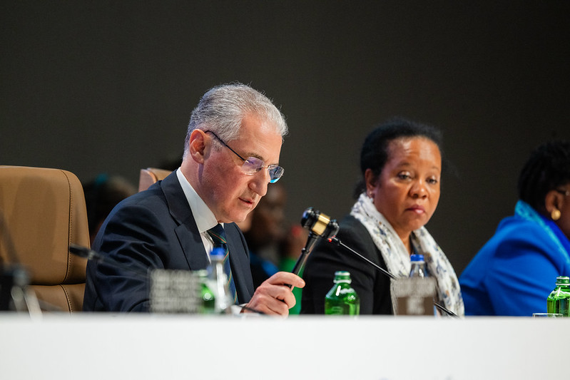 Climate Group (@climategroup) on Twitter photo ''With this paltry $300 billion a year commitment, COP29 has slammed the door in the face of developing countries'' - says our Executive Director for Governments and Policy <a href="/patel_champa/">Champa Patel</a> in response to the final #COP29 text.
More on our website:
theclimategroup.org/our-work/press… ''With this paltry $300 billion a year commitment, COP29 has slammed the door in the face of developing countries'' - says our Executive Director for Governments and Policy <a href="/patel_champa/">Champa Patel</a> in response to the final #COP29 text.
More on our website:
theclimategroup.org/our-work/press…
