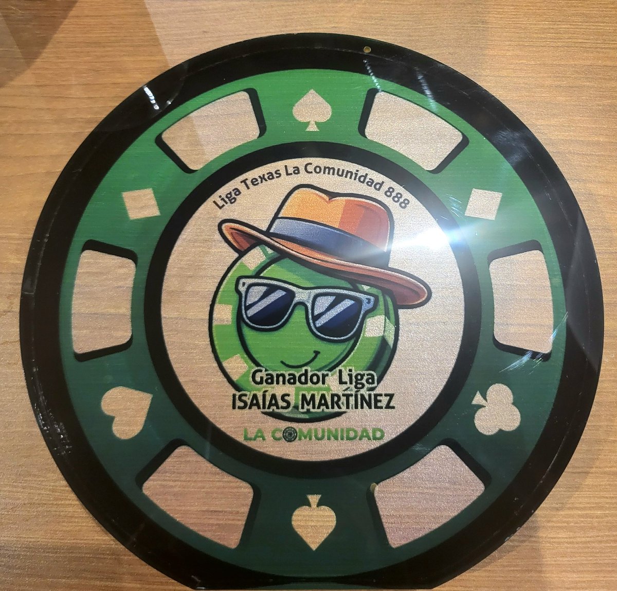 Brusss7's tweet photo. Seguimos en día 3 del @CNP_POKER, ya recogimos trofeo de Ganador de la liga @Lacomunidad_pkr 
Ahora a seguir Disfrutando!!!
Vamosss!!! https://t.co/4iMaBxWU66