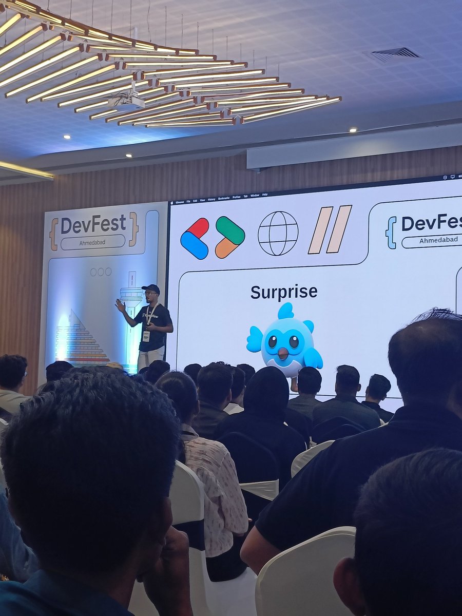 coder_flash's tweet image. Amazing session on Vertex AI with perfect demo by @prashantrdalai  at @GDGAhmedabad ✨✨✨
#devfestahm #vertexai