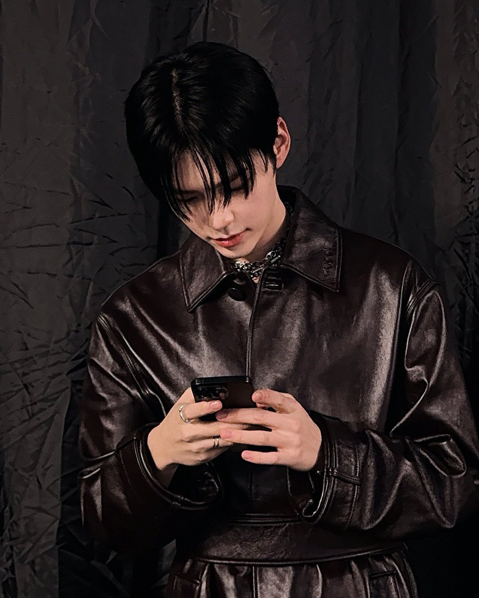 HANBIN. tweet media