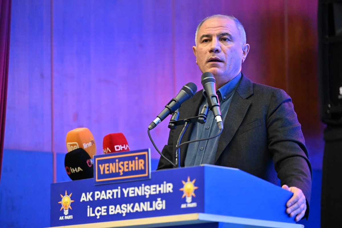 efkanala's tweet photo. 📍Bursa Yenişehir İlçe Kongresi 

Kongrelerimiz, millet iradesini en güçlü şekilde yansıtması bakımından demokrasimiz için büyük bir önem taşımaktadır. 

Bugün, teşkilatımız önce  ve sonra, eski ve yeni ayrımı yapmaksızın, Türkiye Yüzyılı hedefimizi kararlılıkla omuzlamaktadır. 

Bu sürece katkı veren tüm teşkilat mensuplarımıza yürekten teşekkür ediyorum.