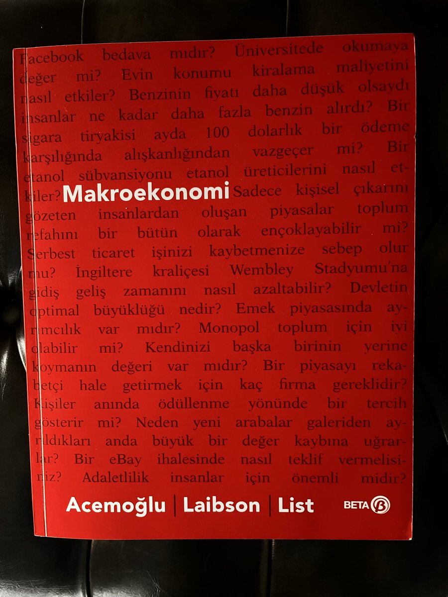 Makroekonominin temel ve yeni analiz araçlarını okumak ve anlamak isteyenler için önerilir <a href="/DAcemogluMIT/">Daron Acemoglu</a>