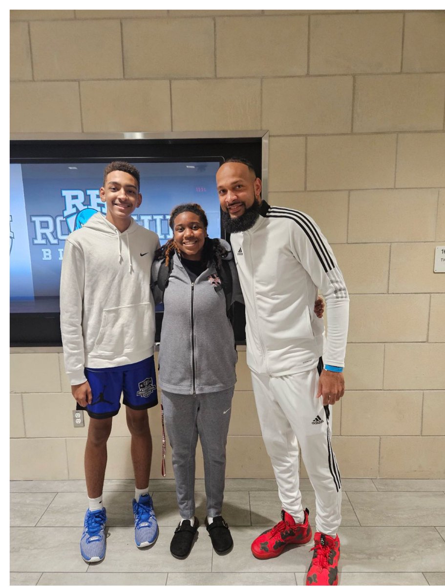 Ajhawkinsbasket's tweet photo. My PG showing out in Texas @HGeretta 2025 . Two Big wins against Duncanville and Legion prep #Unitygirl #sleeper https://t.co/jsAZURl5he