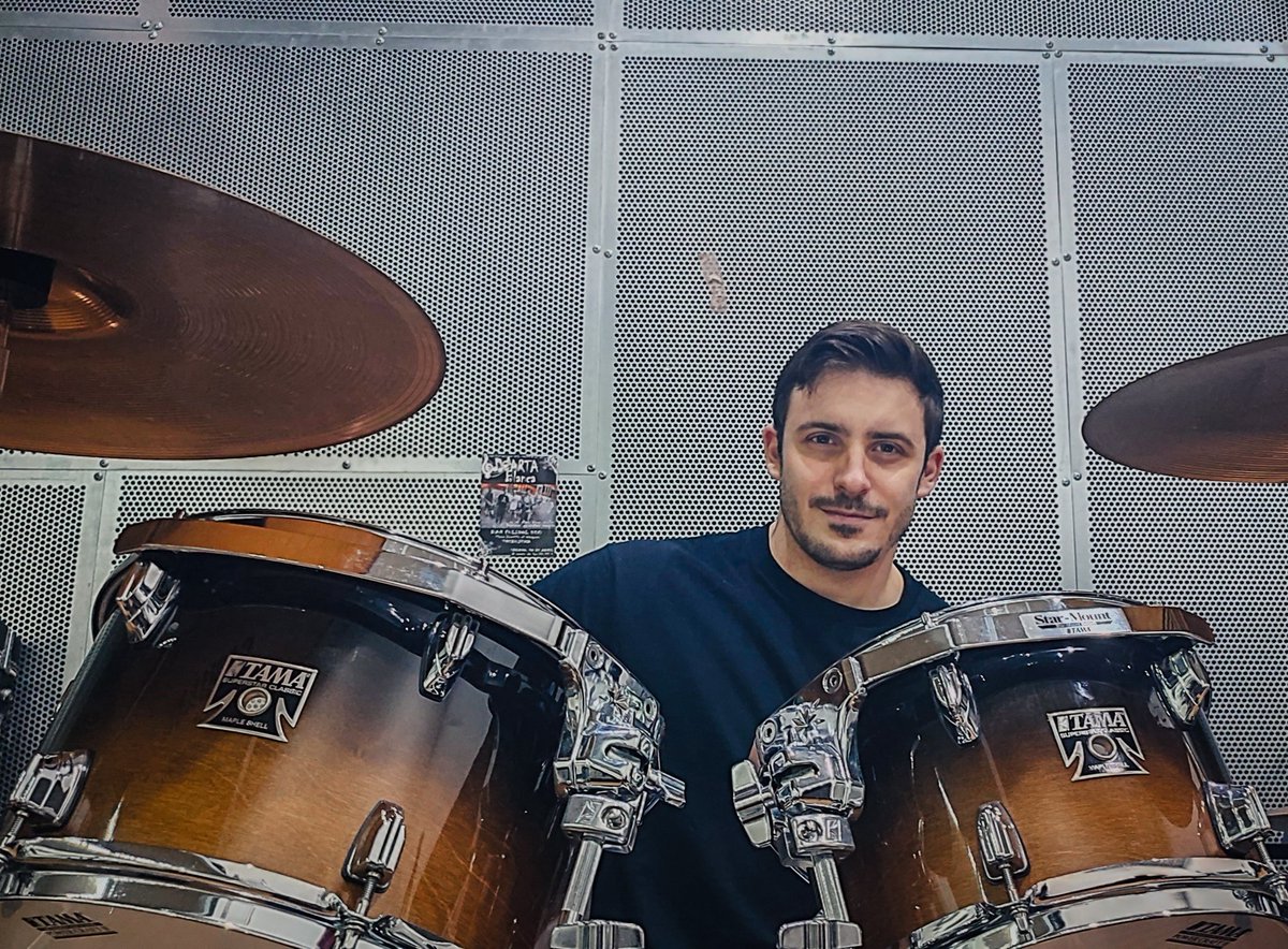 CartaBlancaRock's tweet photo. 🔥BIENVENIDO A LA FAMILIA🔥

Os presentamos a nuestro nuevo batería Carlos Díaz. Estamos seguros de que tú energía, talento y profesionalidad llevará nuestra música a otro nivel.

#cartablancarock #newdrummer #rock #drums #rockandroll #rockespaña #rocknacional https://t.co/mUunFUXG9p