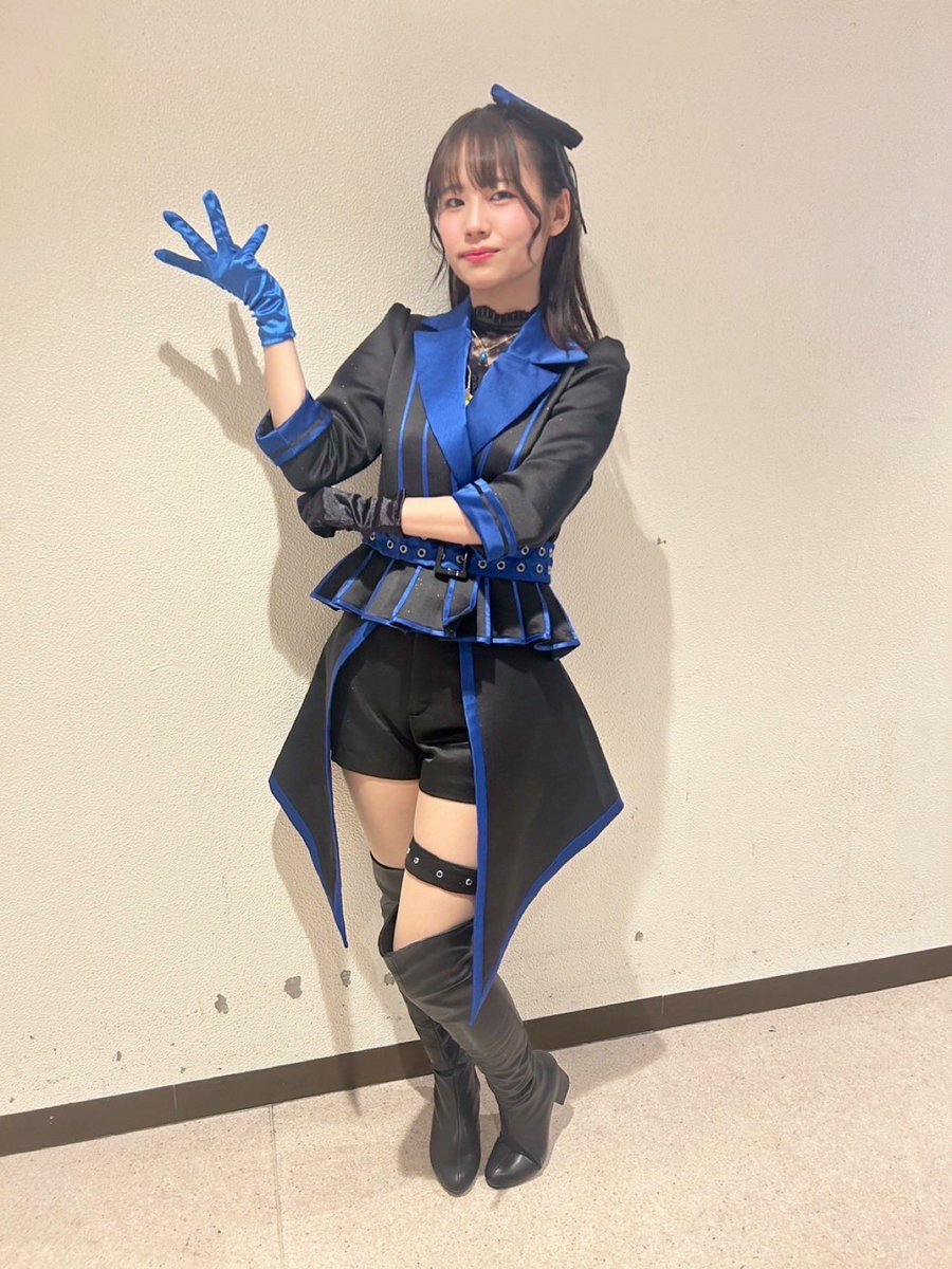 ラブカ next step 葉山風花 徒町小鈴 PE+ サイン - メルカリ