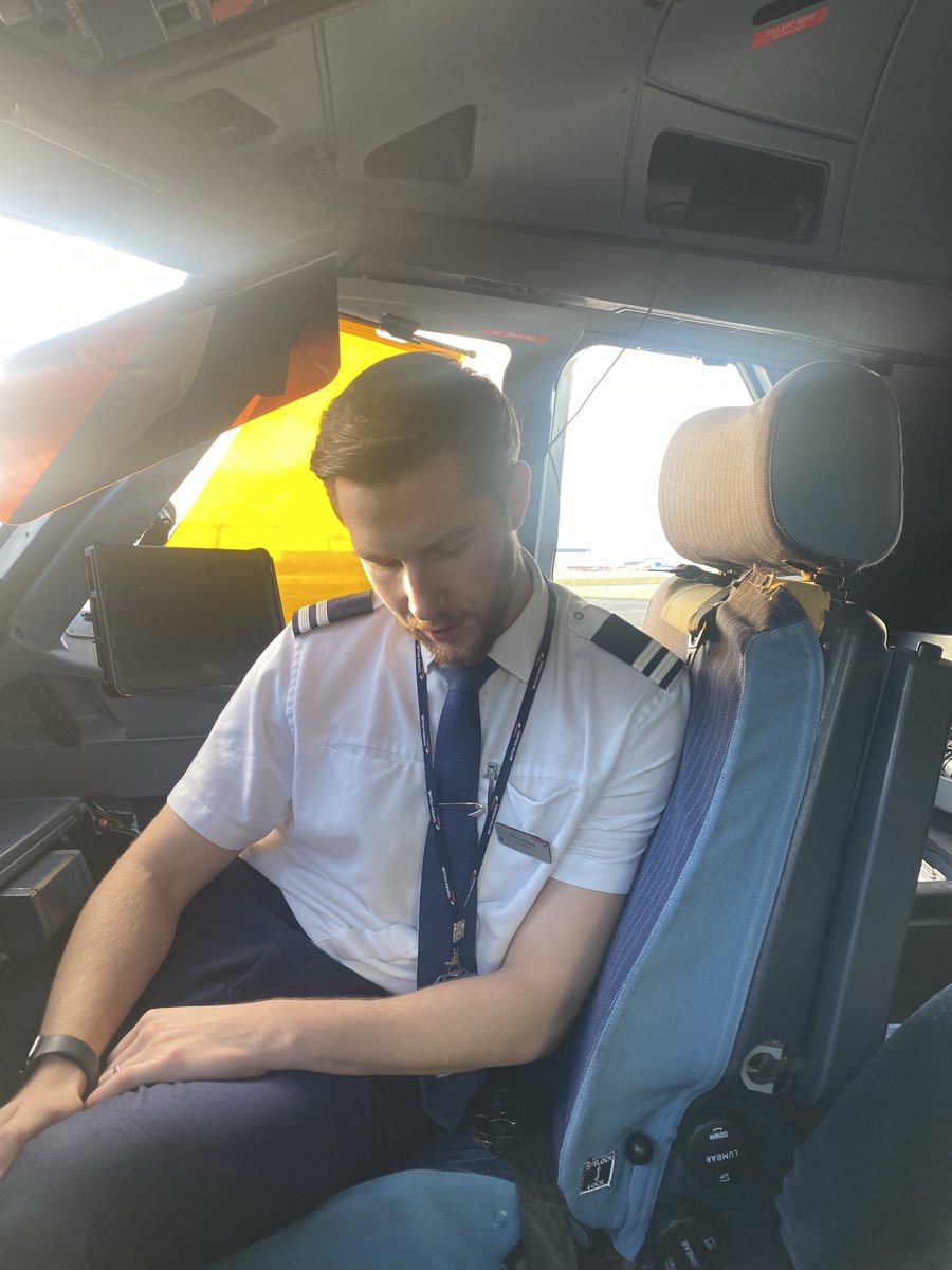 Carol Decker 🐦💙 (@caroldecker) on Twitter photo Me and <a href="/Nina_Wadia/">Nina Wadia OBE</a> flying the plane home from #Belfast
What could possibly go wrong 🤣✈️ Me and <a href="/Nina_Wadia/">Nina Wadia OBE</a> flying the plane home from #Belfast
What could possibly go wrong 🤣✈️