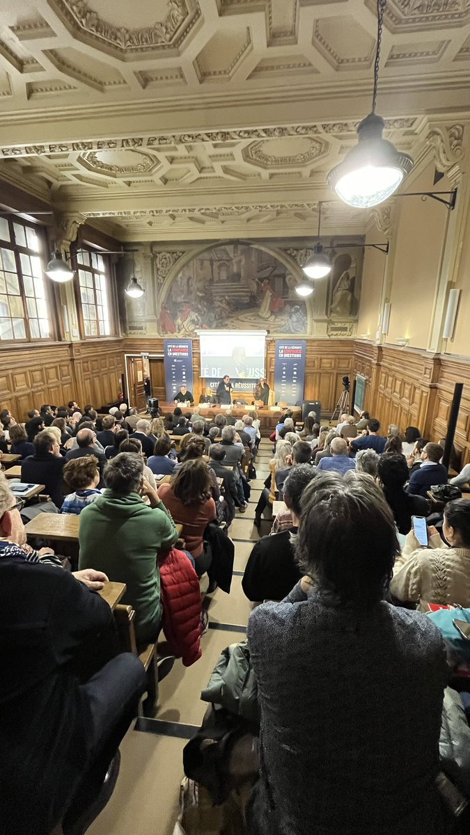 Marie Liutkus tweet media