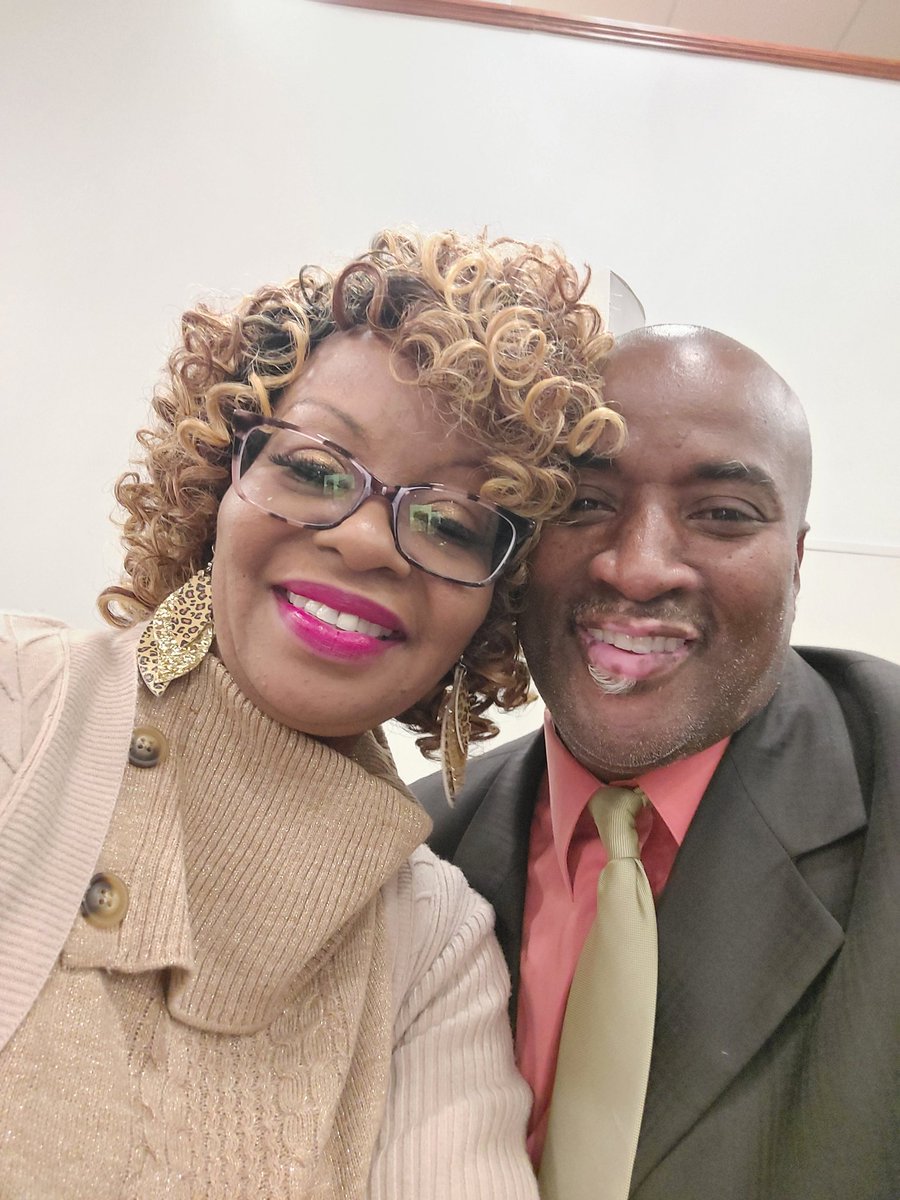 afavorite7's tweet image. Happy Birthday to my smart ,thoughtful, kind ❤️ handsome hubby ( boyfriend) whom I truly appreciate, love and adore 🤩🥰🤩😗
You are truly the epitome of a sweet husband, a jewel after God's own heart
💋💋💋😘😘😘🤩🤩🤩😘😘
Love your wifee MrsNeicypoo Thornton
😘😘😘