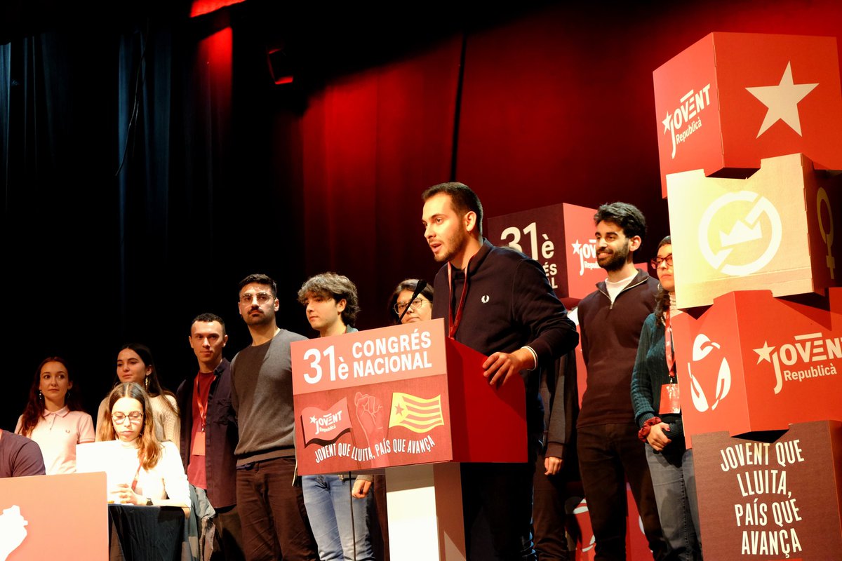 ✊ El <a href="/JoventRepublica/">Joventuts d’Esquerra Republicana</a> renovem el nostre lideratge i escollim una nova Permanent Nacional

Comencem una nova etapa per lluitar amb encara més força arreu dels Països Catalans! #31CongrésJovent #JoventQueLluita