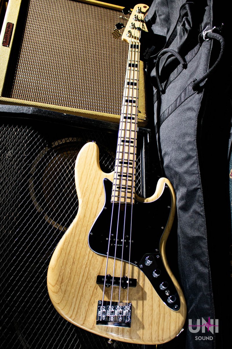 UnisoundY's tweet photo. ／
11/27(水)20:15発売開始‼️
Bottom Wave MB-4 Deluxe 70 Natural 2016
＼

「日本版フォデラ」と評価している方も多い、ボトムウェーブの4弦ベース入荷！ヴィンテージテイストを色濃くサウンド・トーンに反映させたアッシュボディ・メイプル指板。
https://t.co/7IiLLNDycN
#BottomWave https://t.co/uzEvpOG7al