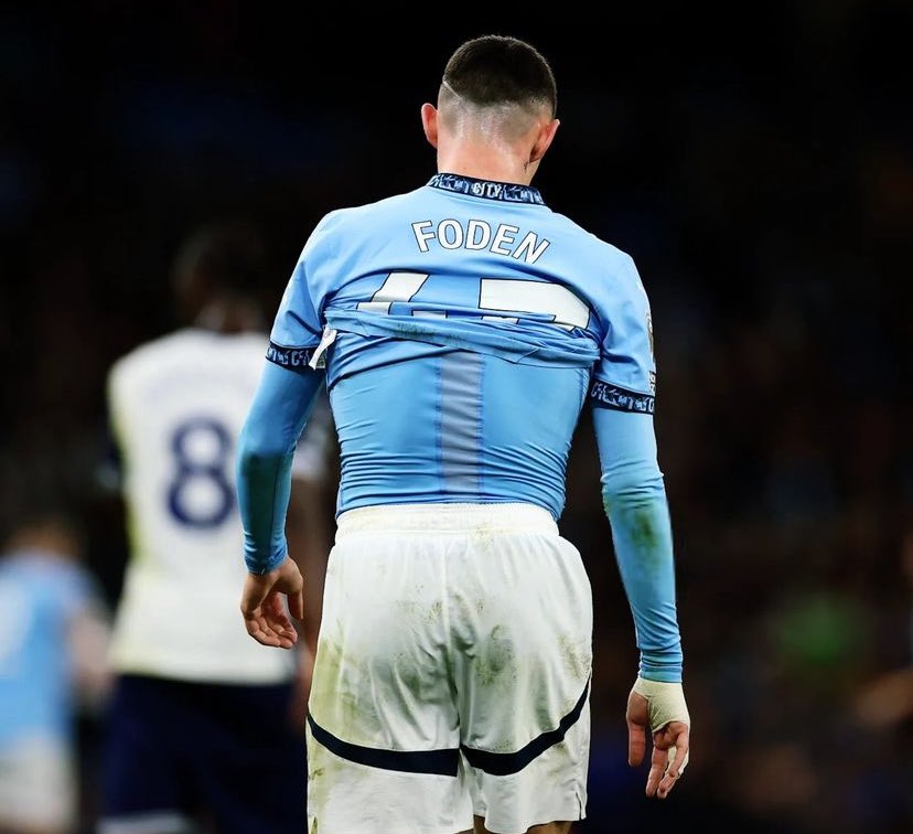 الكورة مو منصفهه😫😭