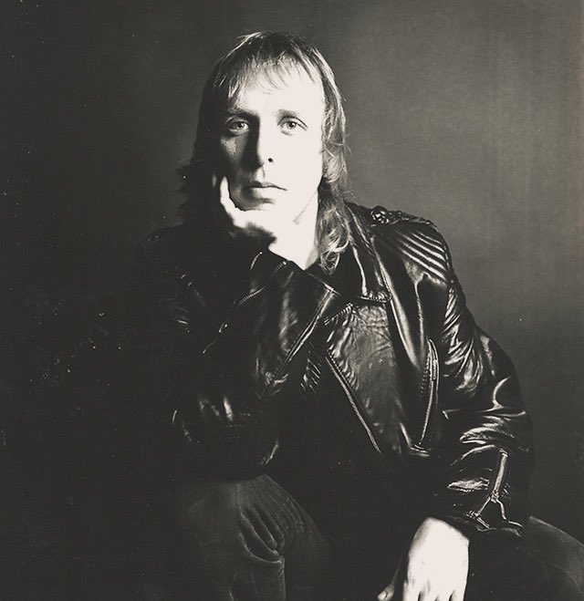 YAKANTALISA for voice and 8-speaker installation by <a href="/chananbensimon/">Ben Simone</a> and me is based on sensual, picturesque poems by Israeli poet Hezy Leskly (1952-1994)

Experience it on SUNDAY, DECEMBER 8th, 8:00 PM <a href="/FridmanGallery/">fridmangallery</a> — 169 BOWERY NYC

TICKETS: withfriends.co/event/22253071…