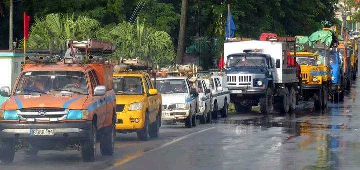 DrRobertoMOjeda's tweet photo. En la manera intensa y organizada, #DePieYCombatiendo, con la que avanza la recuperación de los daños producidos por los huracanes y los sismos está la decisión de lucha que nos inculcó #Fidel. https://t.co/WxKwiVJG6s