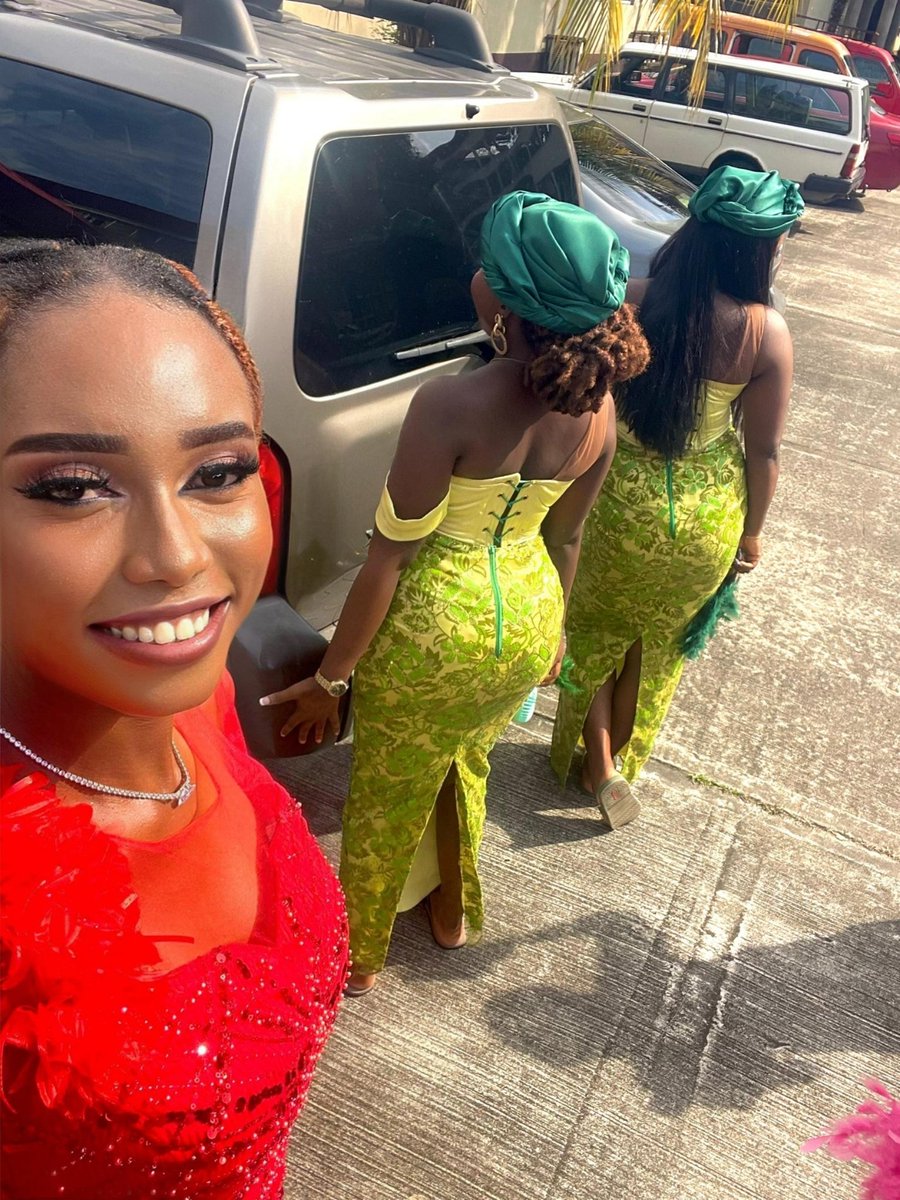 pretty__Jay's tweet photo. Happy Lord's day❣️ https://t.co/dgKo84880F