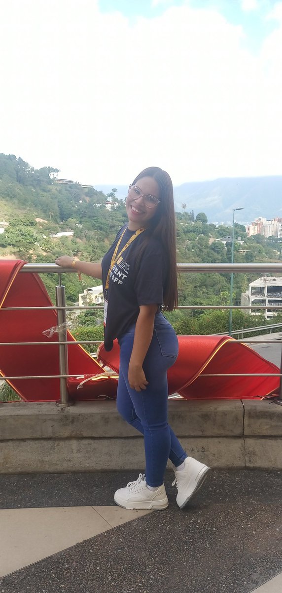 YuneHRI6's tweet photo. Y aquí estamos ✨🙌
#Latamcryptofest https://t.co/qcTImh20I4