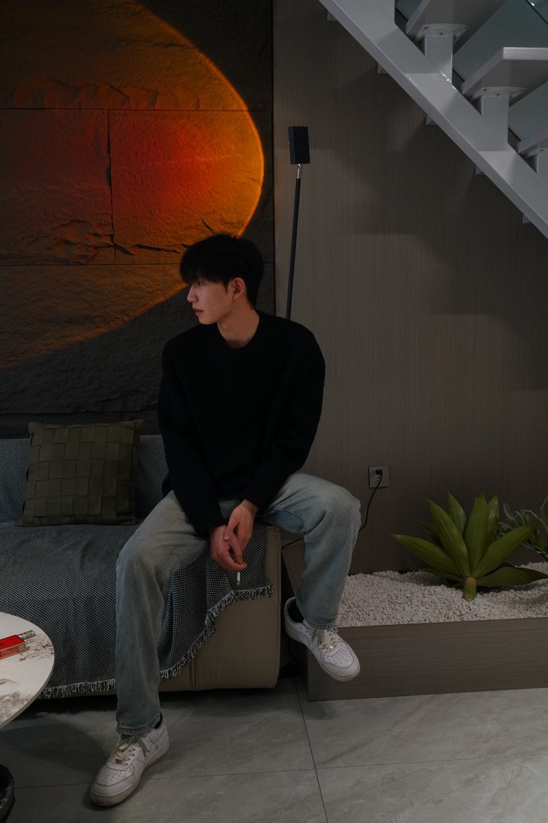 blue19960412's tweet photo. #帅哥 #荷尔蒙 #薄肌帅哥 小哥哥害羞地展示着自己的身材💓 https://t.co/za90WLg87N