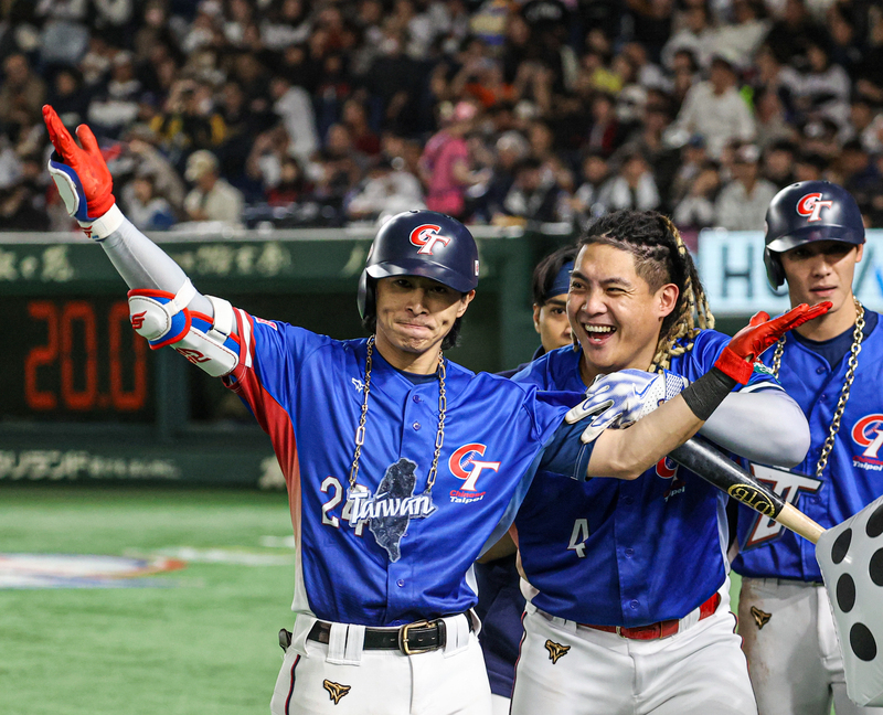RadioTaiwan_Fra's tweet photo. Baseball, Premier 12 : 
un article pour vous donner plus de détails sur cette victoire historique et héroïque de Taïwan :
https://t.co/cy13ZLi1jV https://t.co/lhfv6OR3Uo