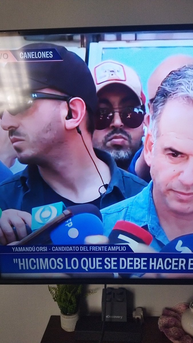 Imagínate si para ser candidato tenemos está seguridad imagínate si llega a presidente!!!
