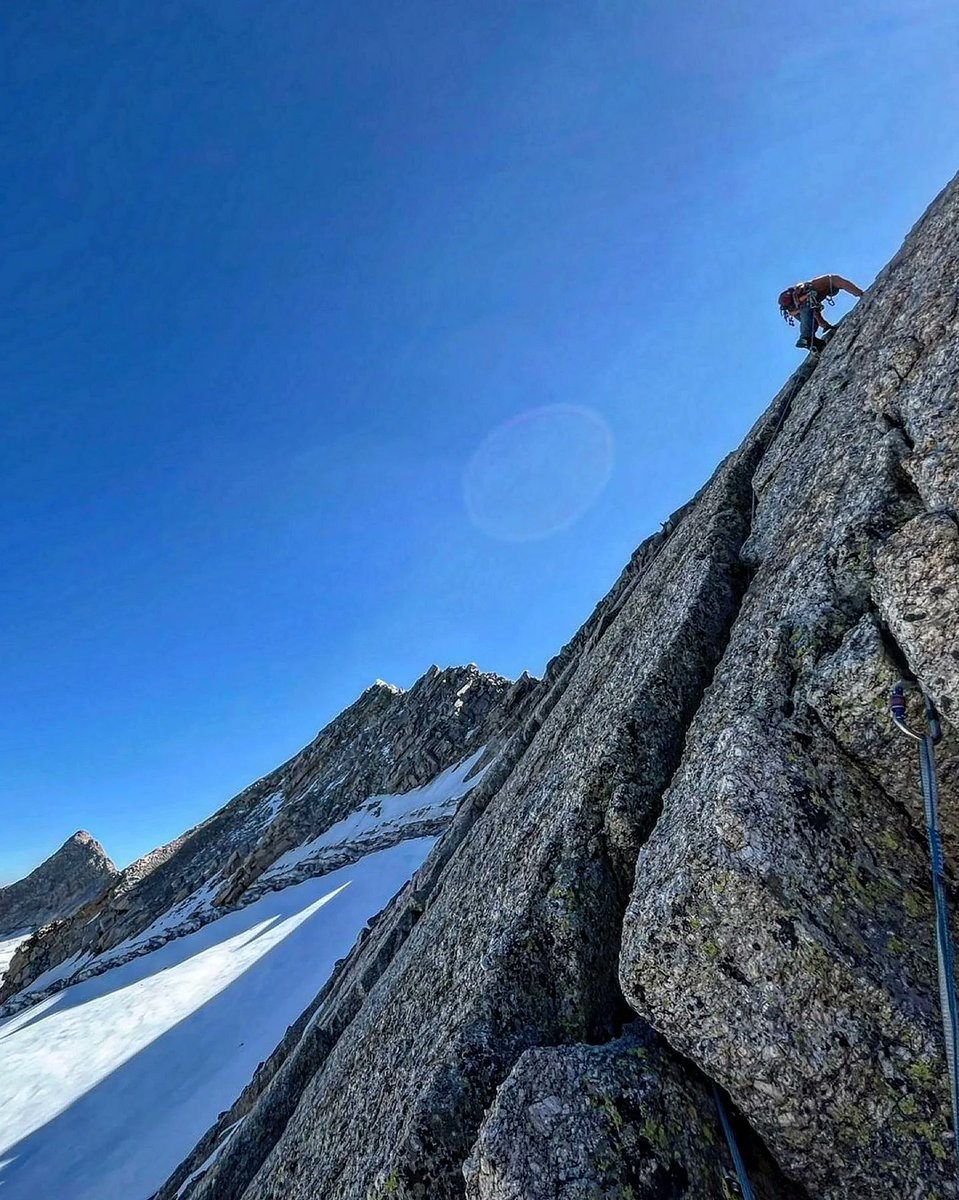 Alexander_R_Kay's tweet photo. INDIA HIMALAYAS EXPEDITION || First ascent of Talang Jot (4759m).

Paul &amp; I found no evidence of previous ascents; No cairns, polished rock, prayer flags or litter. No reports on the Himalayan database.

@Alexander_R_Kay @manuadventures @the_AMI @BAIML #FirstAscent #Himalayas https://t.co/hZYBMKxorq