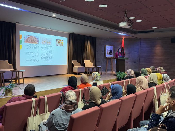 ZDagdad's tweet image. Thrilled to join the @medwhealth & @PrimaProgram workshop in Ifrane, presenting on raw materials’ benefits for human health in Darija, simplifying science to make it accessible to everyone. Wrapped up with a couscous tasting🥄.
Thanks to Dr @Visio80 and Dr @DinaNajjar4.