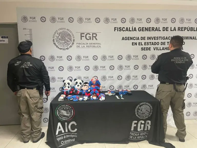 La delincuencia esta imparable en #Tabasco, entre tanto, las autoridades detienen a peligrosa banda de peluches de origen #Chino.

Aquí la gráfica que difundieron los medios.
