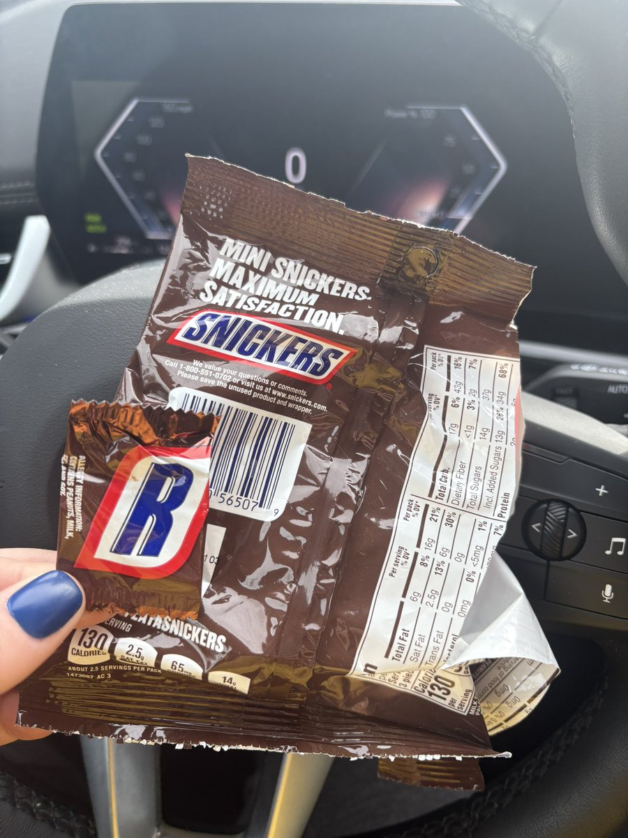 JonR0109's tweet photo. Hey @SNICKERS  my candy is missing 😂 it got sealed but no chocolate inside ! https://t.co/GvNXS2nODu