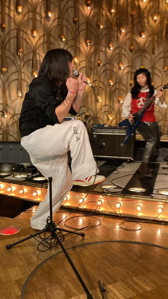ちくび tweet media